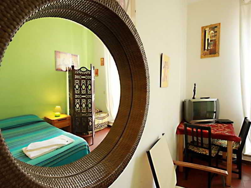 Sixbeds Ξενοδοχείο Ρώμη Εξωτερικό φωτογραφία
